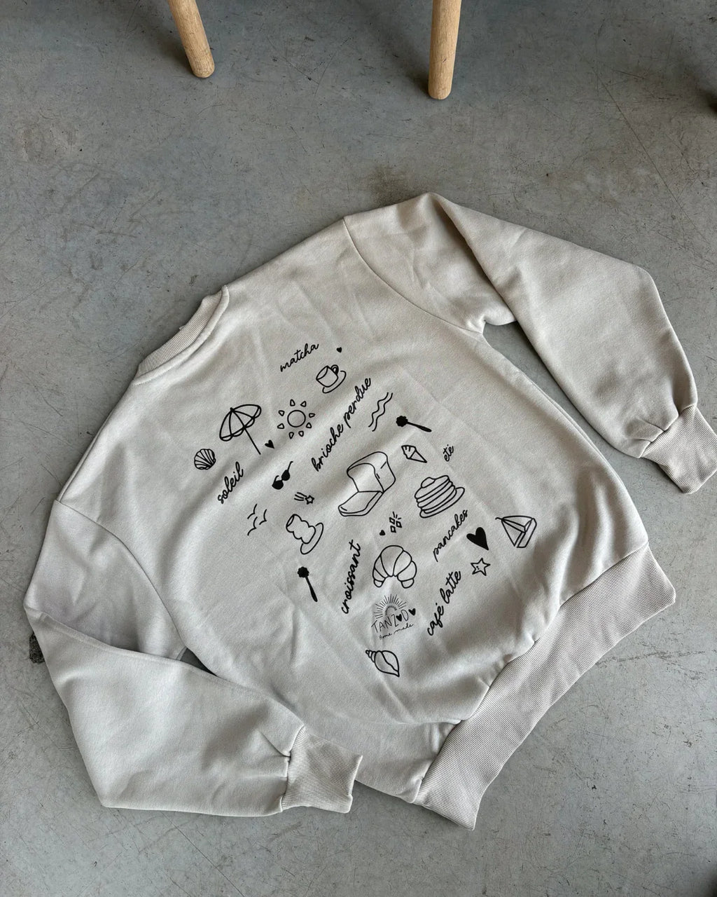 Pull oversize “Un café s’il vous plaît” - BEIGE